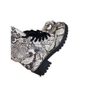 Portland Boot Company Snakeskin Print Womens Combat Boots Size 6.5 M Chunky